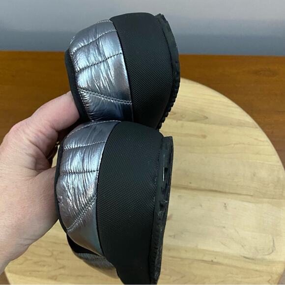 P448 Laby Textile Slippers Women's Sz 40, 9.5 US Silver Quilted Leopard Comfy - Picture 13 of 15